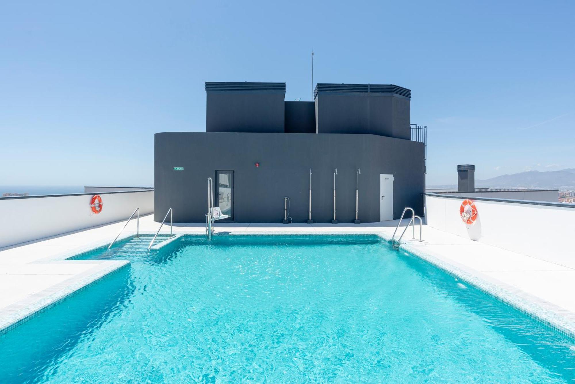 Apartment Skyline Iv Pool & Coworking By Ele Málaga