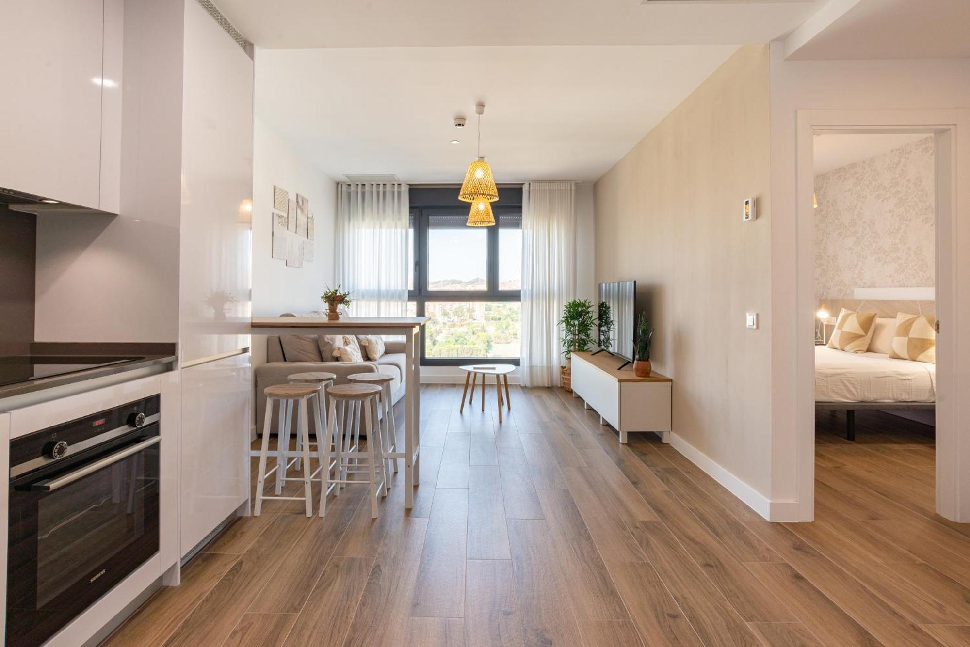 Skyline Iv Pool & Coworking By Ele Apartment